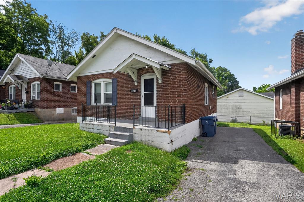 Lyndhurst - Residential