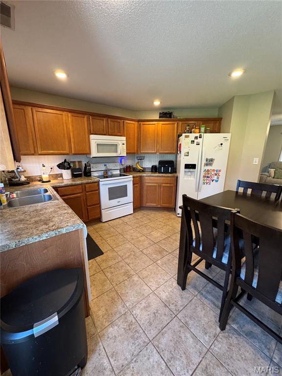 Hillcrest Manor 3rd - Residential