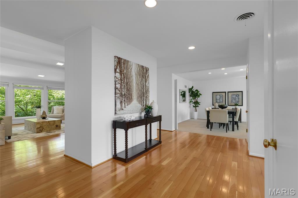 Ladue Estates - Residential