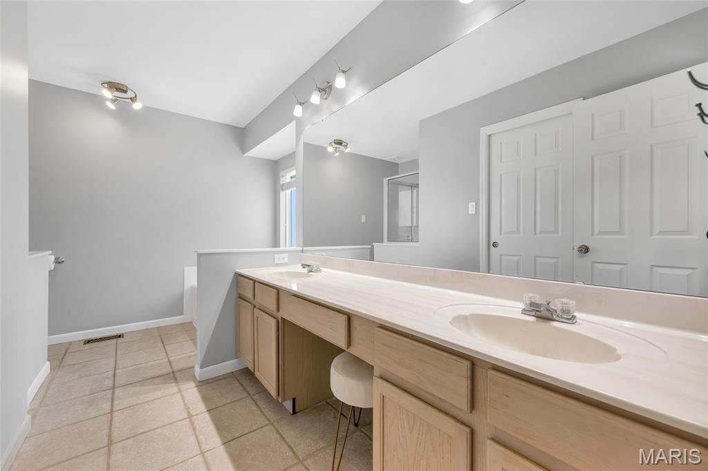 Hickory Manor Village B - Residential