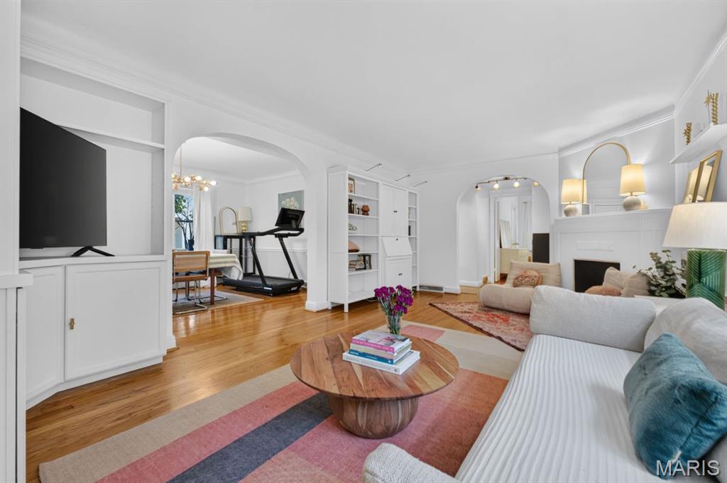 Byron Place Condo - Residential