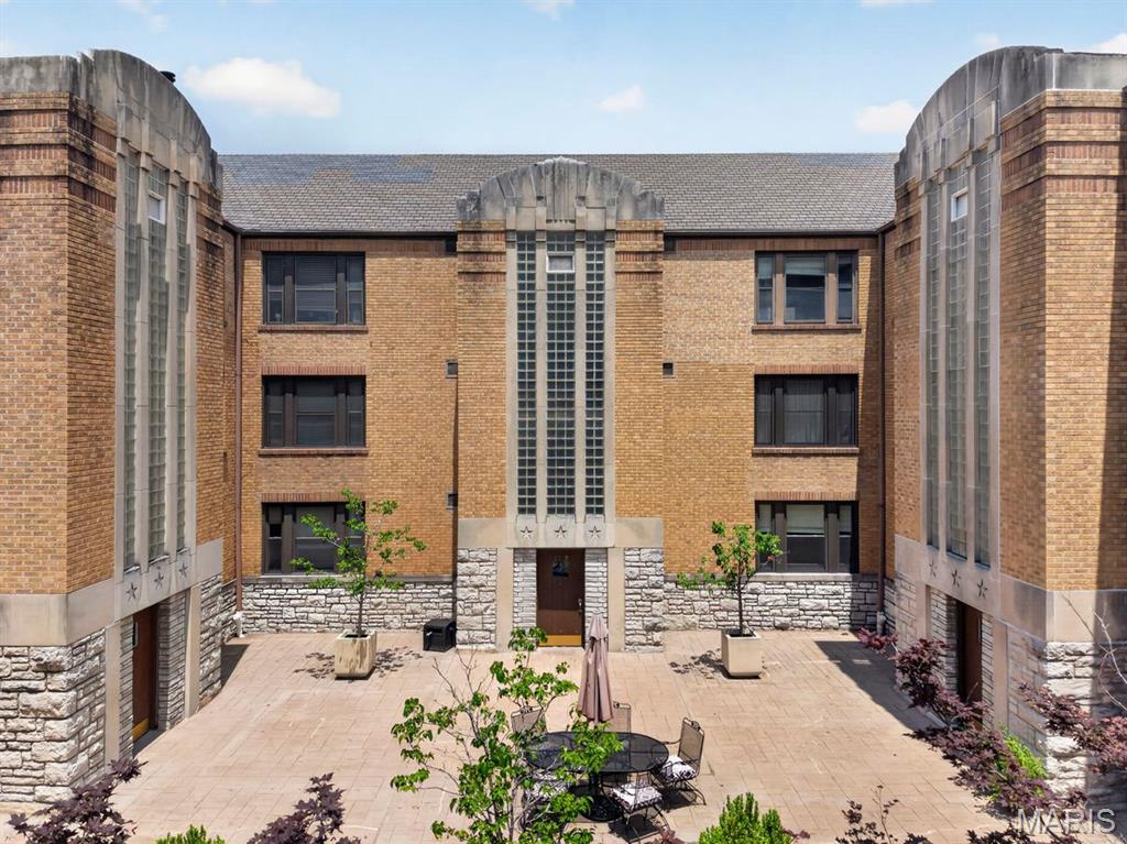 Byron Place Condo - Residential