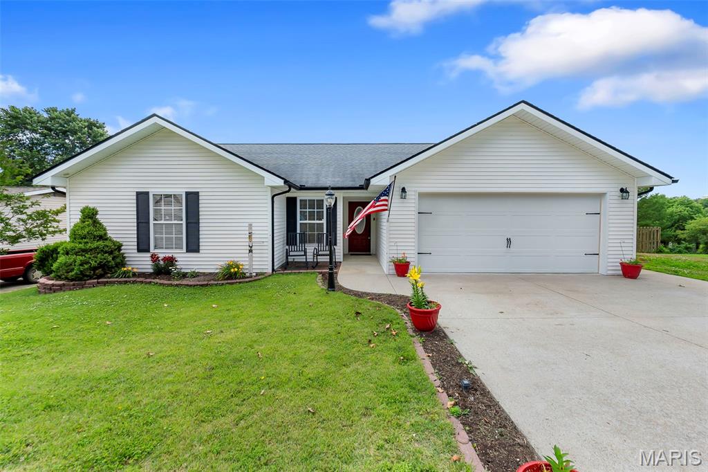 Tucked away in a peaceful neighborhood, this beautifully maintained home has so much to offer! Featuring 3 bedrooms, 2 bathrooms, and an attached 2-car garage, this home welcomes you with vaulted ceilings and an open layout that makes the main living area feel bright and inviting. The kitchen has stainless steel appliances, plenty of cabinet space, and a breakfast bar overlooking the living room. Step outside to enjoy the newly renovated deck, fenced backyard, and generous lot that extends beyond the fenced area. Conveniently located in Jackson School District and just minutes from shopping, dining, and everyday amenities, this move-in ready home is ready for its next owners
