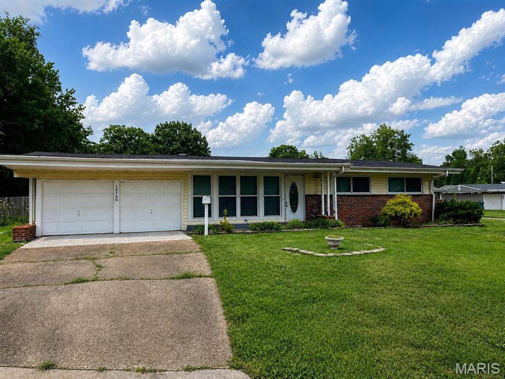 Hathaway Manor - Residential