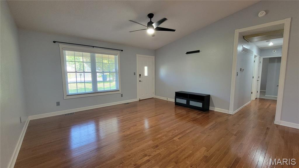 Sierra Madra 01 - Residential Lease