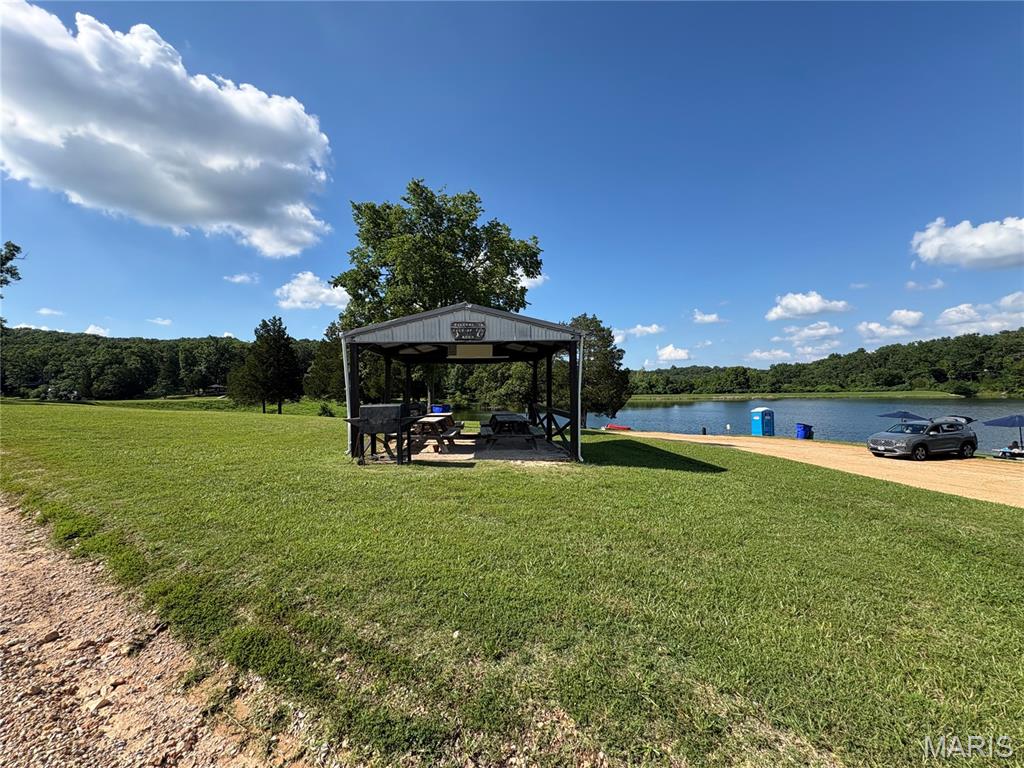 Lonedell Lakes - Residential