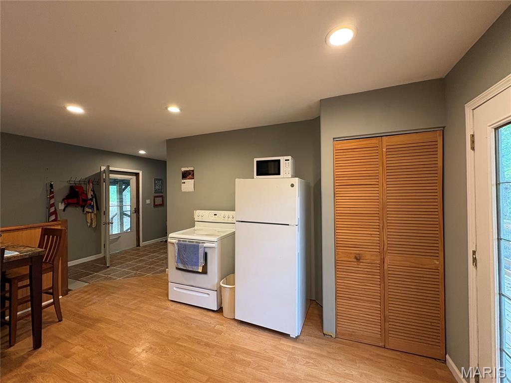 Lonedell Lakes - Residential