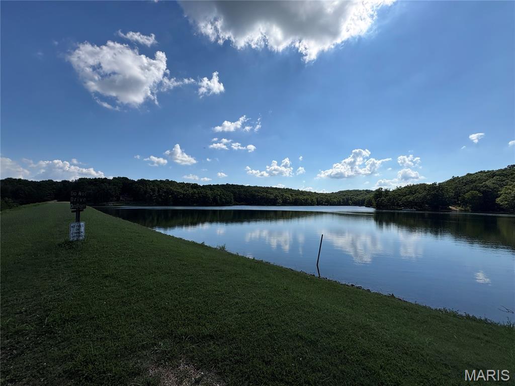 Lonedell Lakes - Residential
