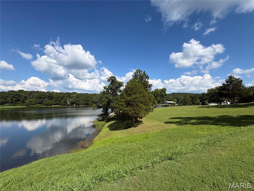 Lonedell Lakes - Residential