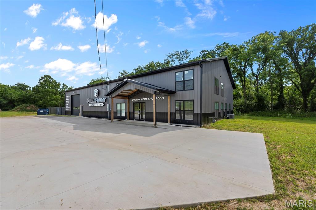 n/a - Commercial Sale