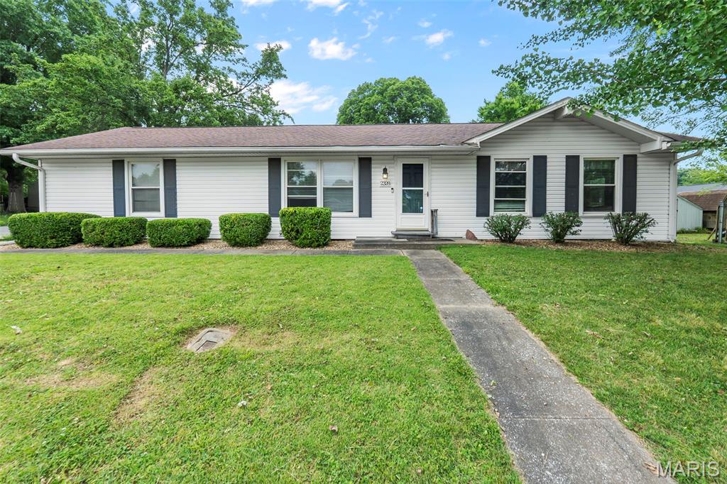 3 bed, 1.5 bath brick ranch in a convenient central location! This inviting home offers a functional layout with the kitchen opening into a cozy hearth room featuring a fireplace, creating the perfect space for everyday living and gathering with family and friends. Outside, you'll find a large fenced backyard complete with a deck and storage shed, ideal for entertaining, pets, or extra outdoor storage. An attached garage adds everyday convenience, making this home a fantastic opportunity for comfortable living in the heart of town.