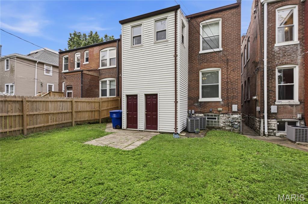 Gratiot Square - Residential Income