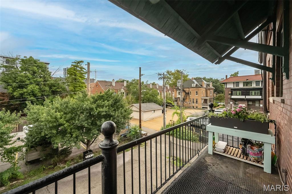 17-19 North Taylor Ave Condo - Residential