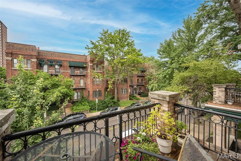 17-19 North Taylor Ave Condo - Residential