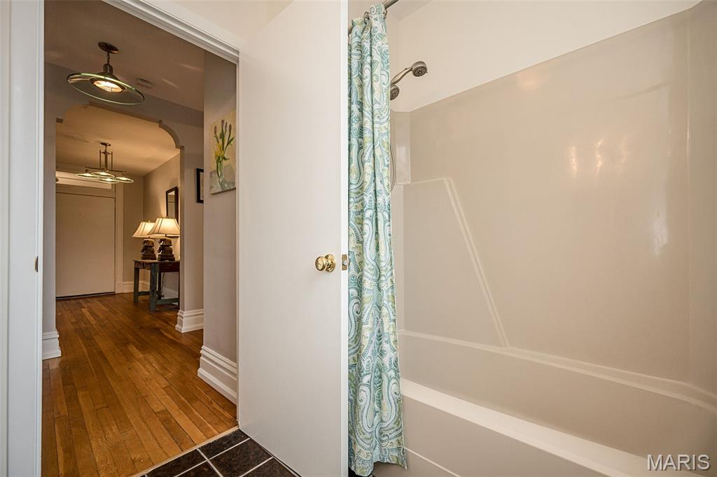 17-19 North Taylor Ave Condo - Residential