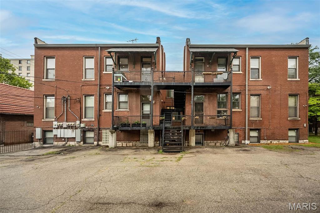 17-19 North Taylor Ave Condo - Residential