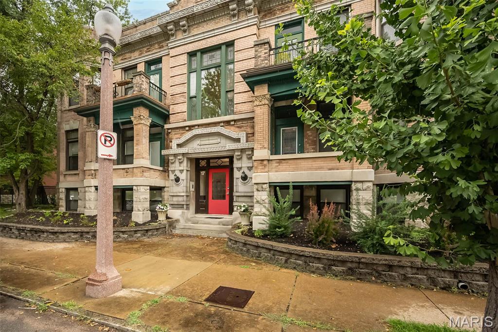 17-19 North Taylor Ave Condo - Residential