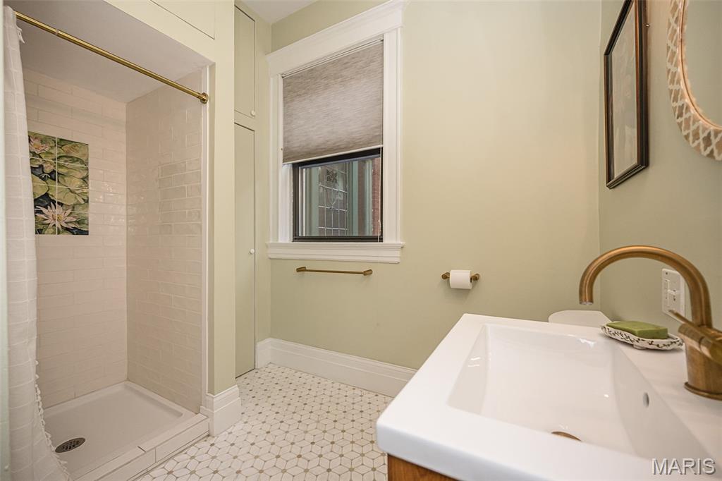 17-19 North Taylor Ave Condo - Residential
