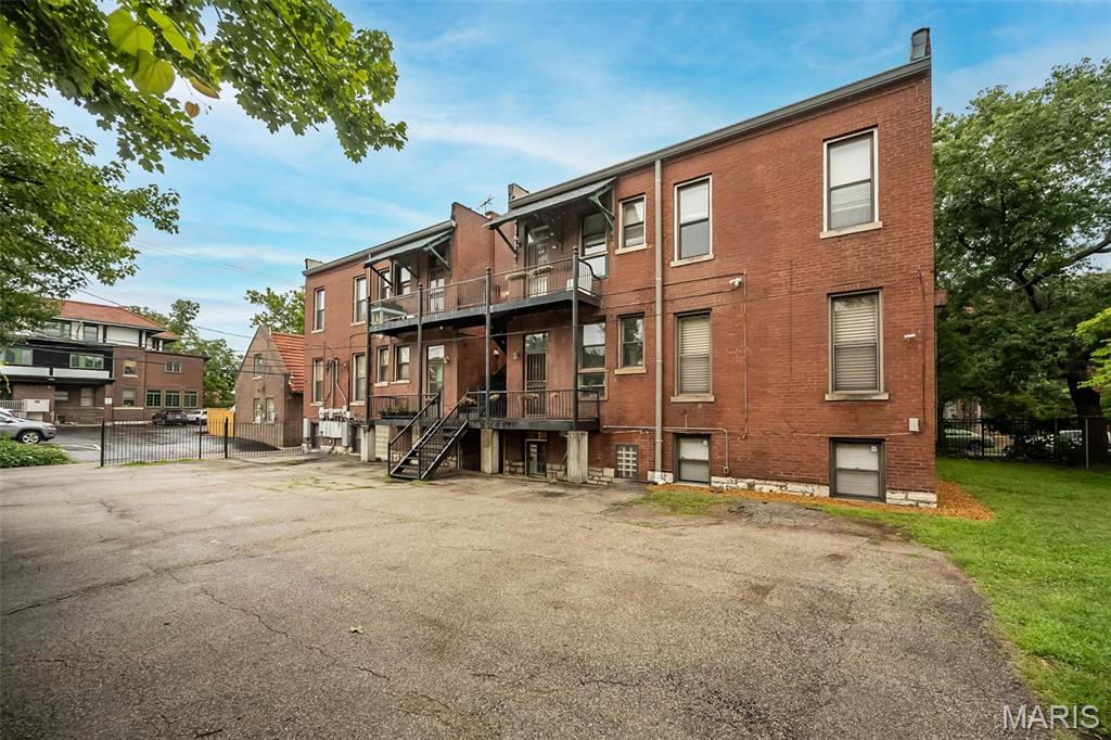17-19 North Taylor Ave Condo - Residential