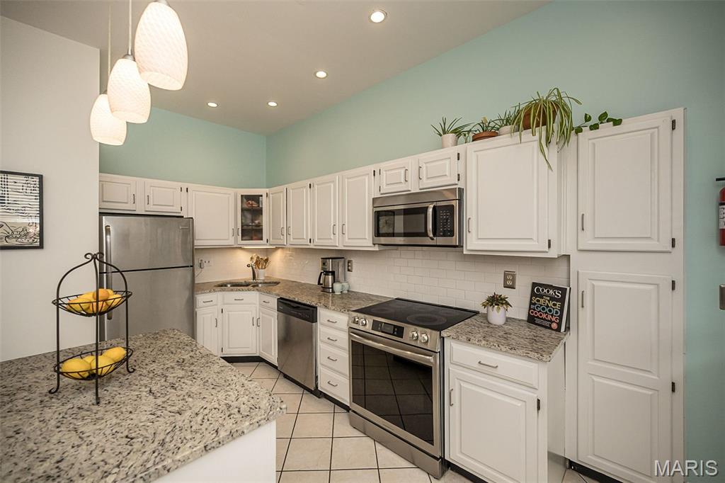 17-19 North Taylor Ave Condo - Residential