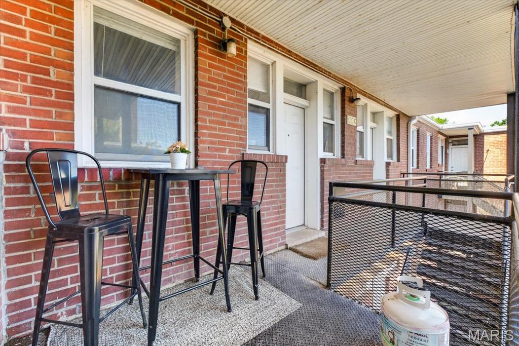 Shenandoah Condominium - Residential