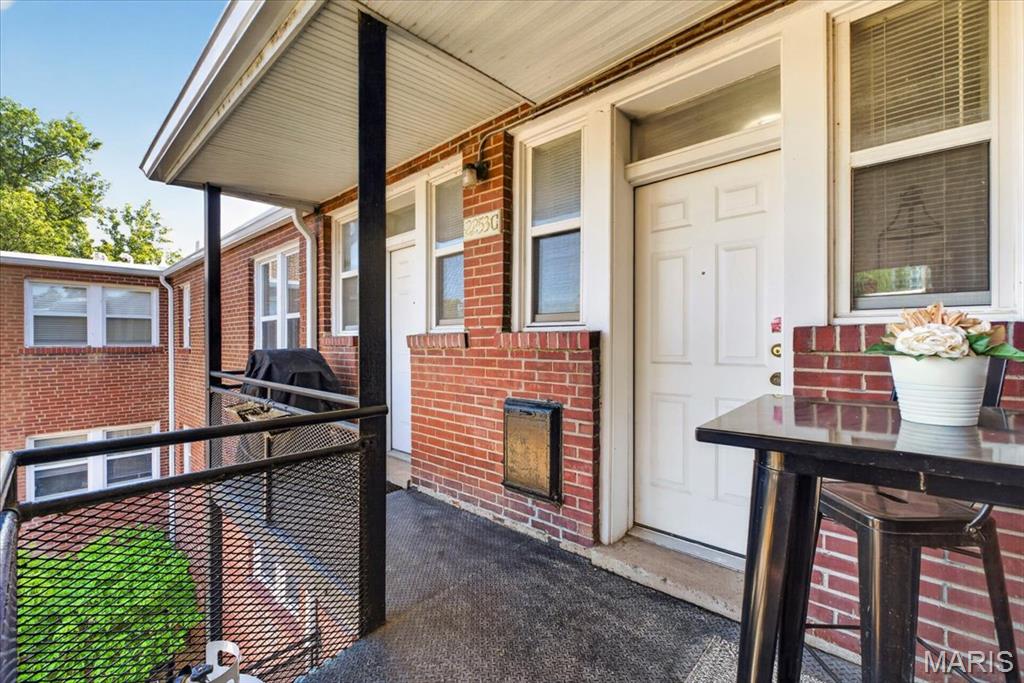 Shenandoah Condominium - Residential