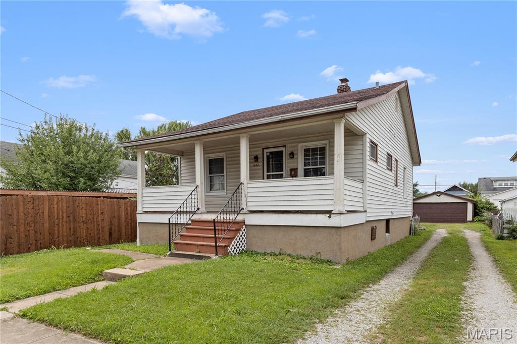 FROSTS ADDN TO LUXEMBURG - Residential