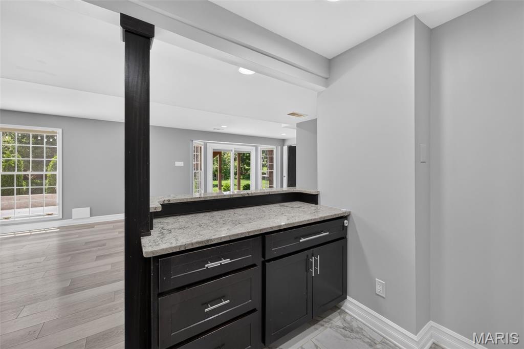 Christopher Winds - Residential