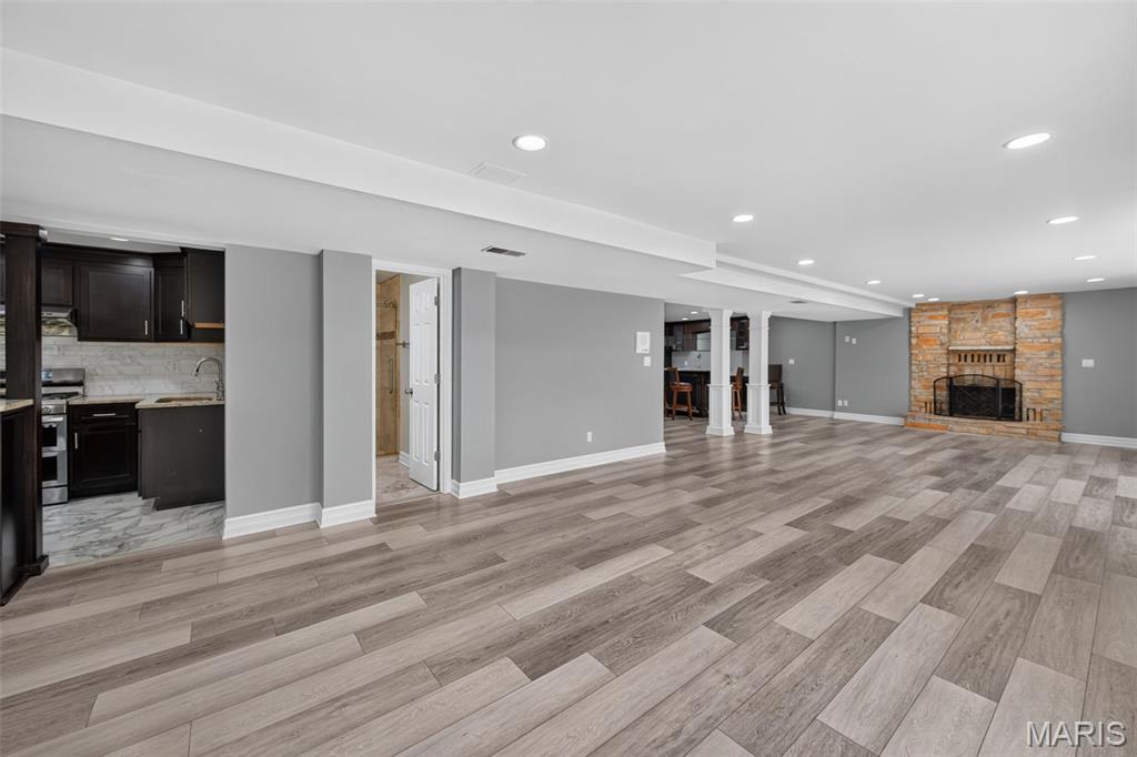 Christopher Winds - Residential