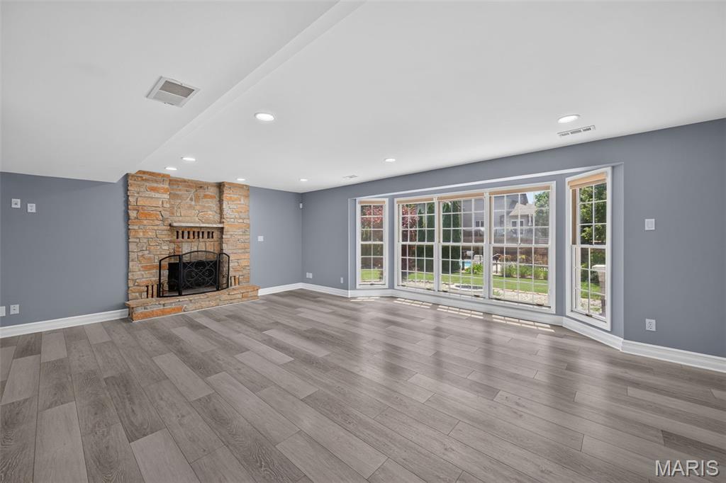 Christopher Winds - Residential