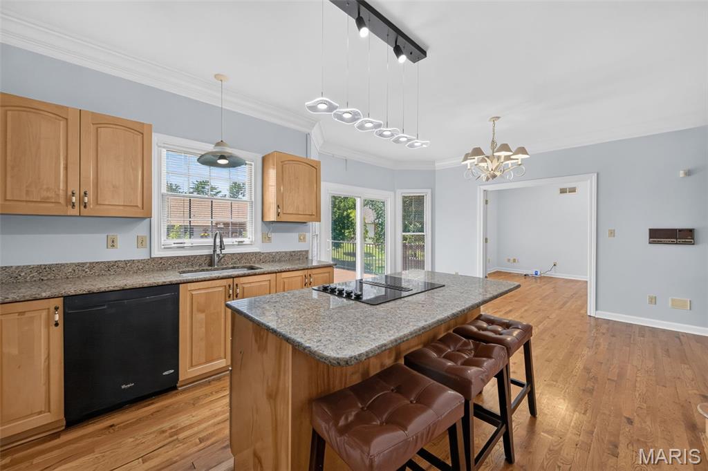 Christopher Winds - Residential