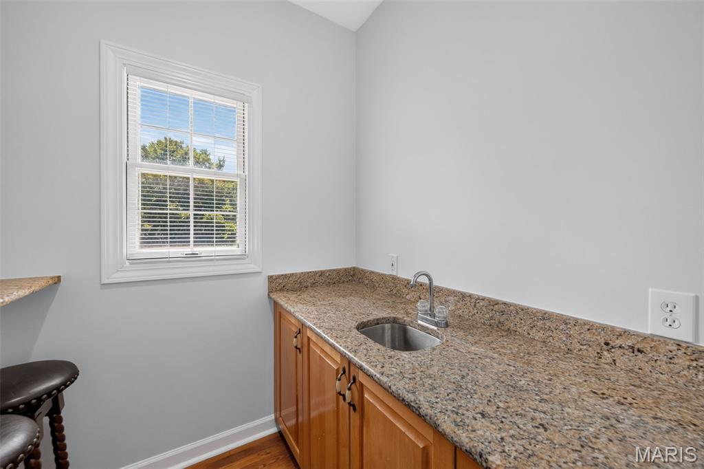 Christopher Winds - Residential