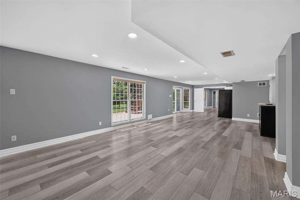 Christopher Winds - Residential