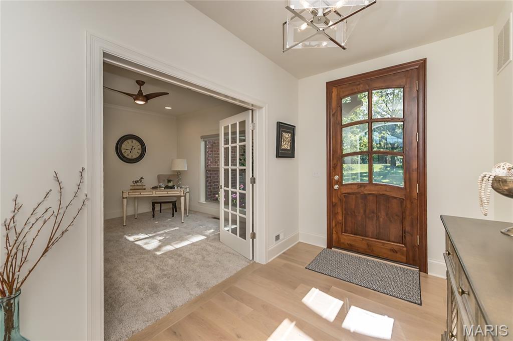 Ladue Meadows - Residential