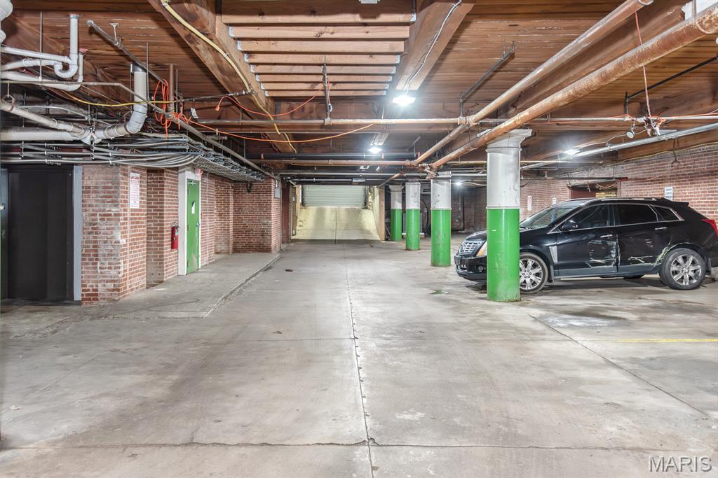 Lindell St Add - Residential