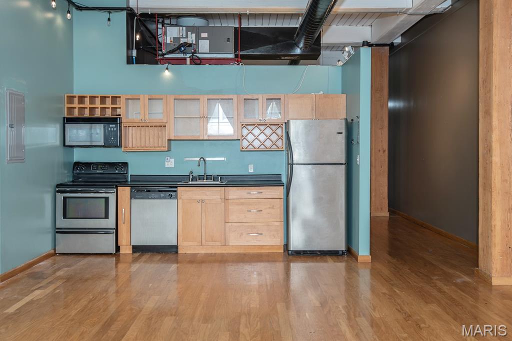 Lindell St Add - Residential
