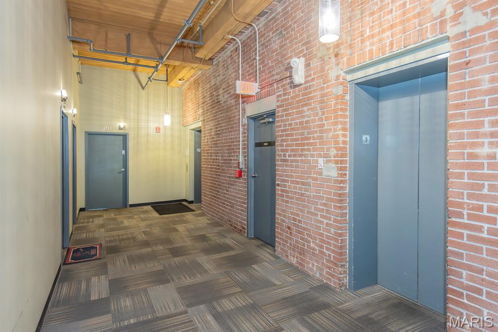 Lindell St Add - Residential