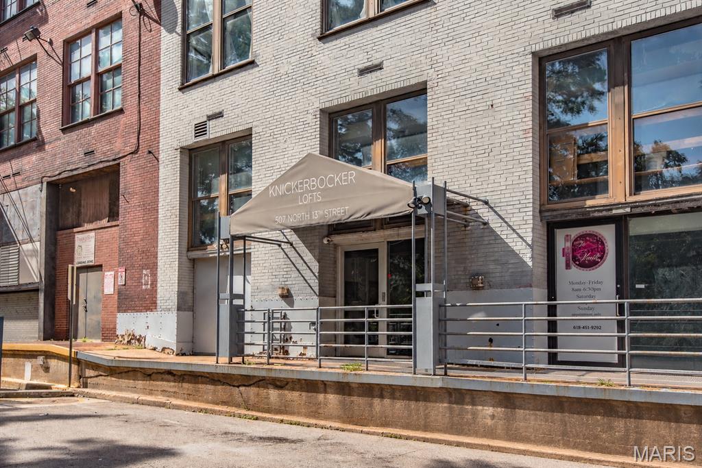Lindell St Add - Residential