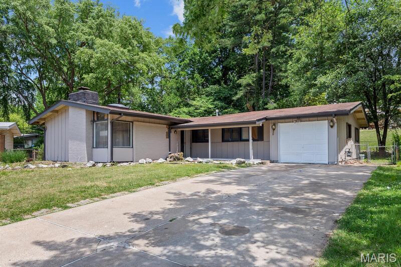 Description: Investor Opportunity – Tenant Occupied Through 5/31/2027!

FOR INVESTORS ONLY! This well-maintained 3-bedroom, 2-bath home offers approximately 1,881 sq. ft. of living space and is already generating income with a reliable tenant in place through May 31, 2027.

Featuring an exceptional 1.65% rent-to-price ratio—well above the traditional 1% rule—this property presents a strong cash-flow opportunity for investors seeking immediate rental income.

Please do not disturb the tenant. Showings by appointment only. Contact the listing broker for current rent details, lease information, and additional investment data.