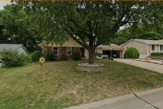 3 Bed/2 Bath Ranch Home in Spring Valley Subdivision. Home needs updating and some TLC. Home is being Sold As IS with seller to do no repairs or inspections.