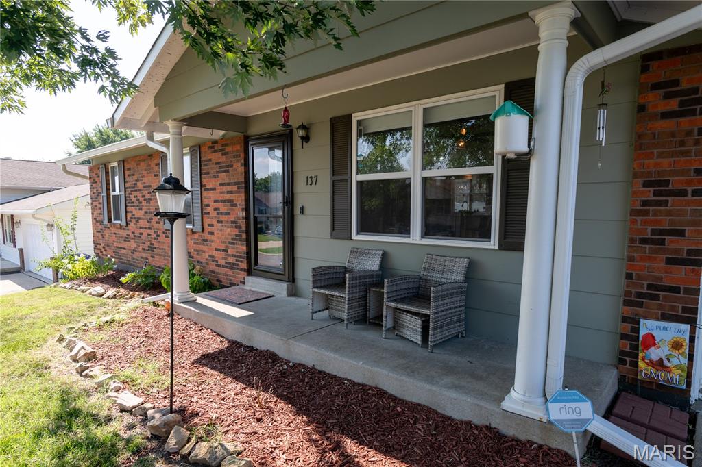 CRESCENT HILLS - Residential