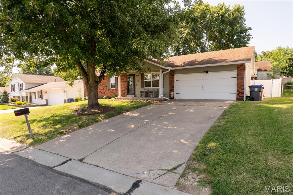 CRESCENT HILLS - Residential