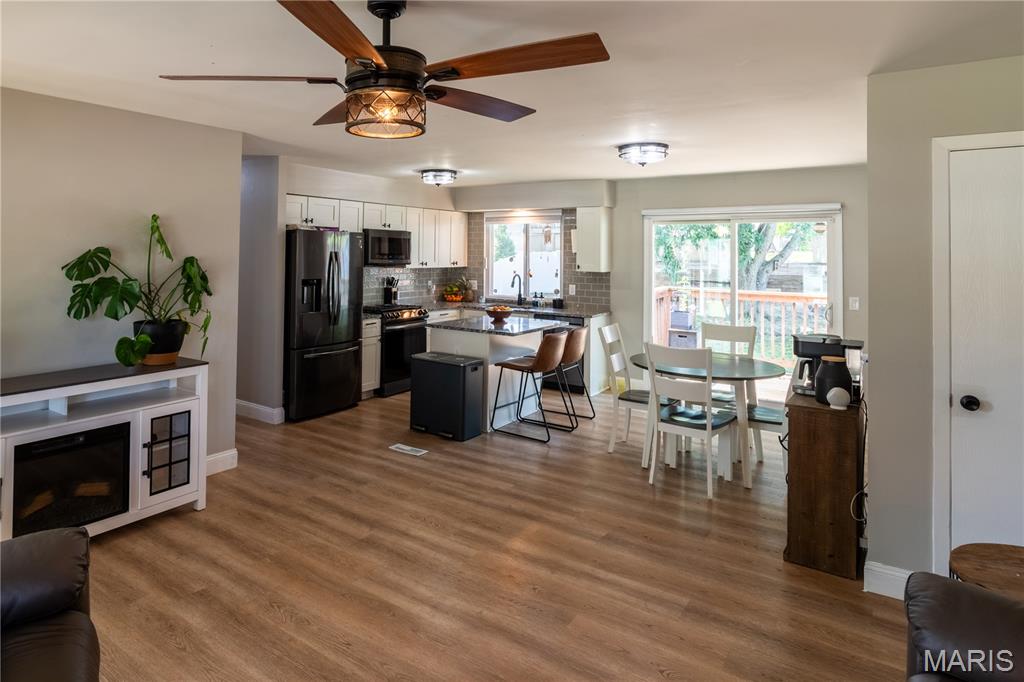 CRESCENT HILLS - Residential