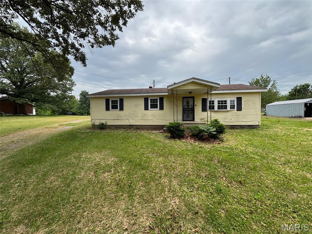 Looking for a fixer upper?  No problem.  This 1700 sq ft home is perfect for an investment, or your dream home.  If you've read this for you have enough interest to give it a view & see for yourself!