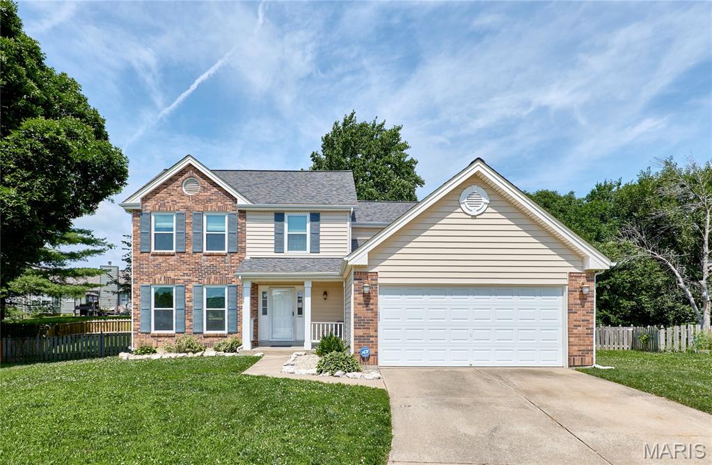 SHOWINGS START FRIDAY 7/3. Offer acceptance no sooner than 7/6! QUICK CLOSING AVAILABLE JUST IN TIME TO ENJOY THE COMMUNITY POOL AND CLUBHOUSE! Updated 2-story sitting on a cul-de-sac with a level, spacious and fenced yard! New architectural shingled roof, Brand New kitchen with white shaker-style cabinets (hardware is scheduled to be installed 7/8), quartz countertops, dishwasher and stainless steel sink! New laminate flooring, updated carpet, powder room, some lighting. Vaulted primary suite with walk-in closet and private bath. Freshly painted, main-floor laundry (washer/dryer included). Large deck and good-sized shed, which stays. Convenient location in the Vineyards and close to everything!