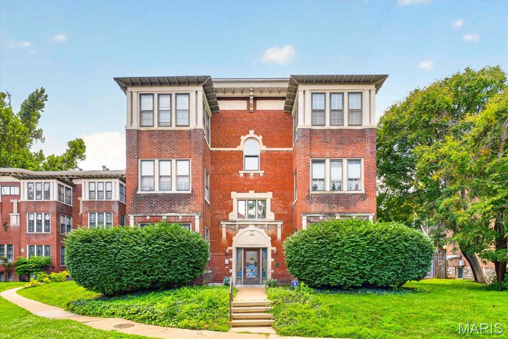 Discover sophisticated urban living at 5900 McPherson AVE 3W, STL, MO 63112. Constructed in 1912, this condominium presents an attractive property in great condition, offering a blend of historic charm and contemporary comfort. The residence features a well-appointed kitchen with modern stainless steel appliances, designed for both culinary enthusiasts and everyday use. With two bedrooms and two bathrooms, this property offers comfortable, private accommodations. Each space is thoughtfully designed to offer functionality and a serene living experience. This exceptional condominium invites you to experience refined living in a prime location. Storage unit and assigned parking space. Walking distance to the Metro.
