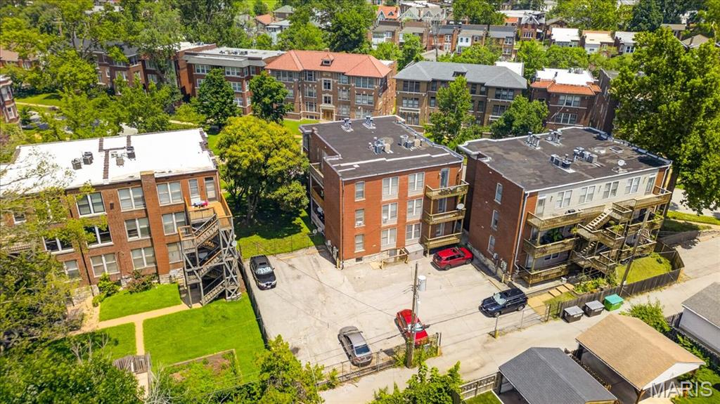 Debaliviere Place West Ph 01-C - Residential
