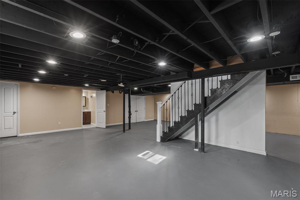 Townsend/West Cabanne Place - Residential