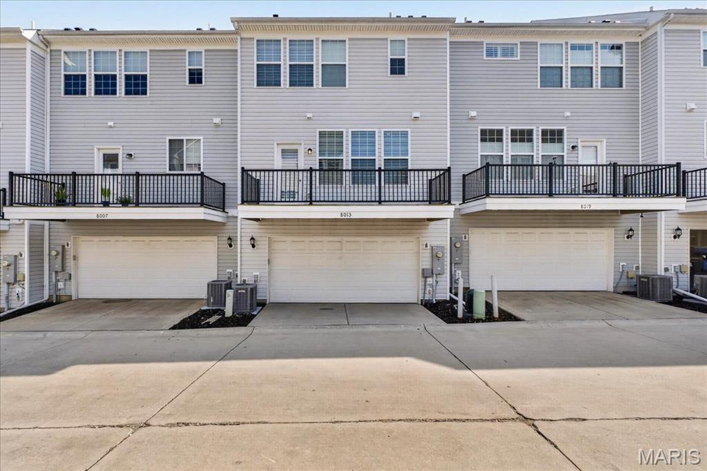 Central Park Townes Amd - Residential Lease