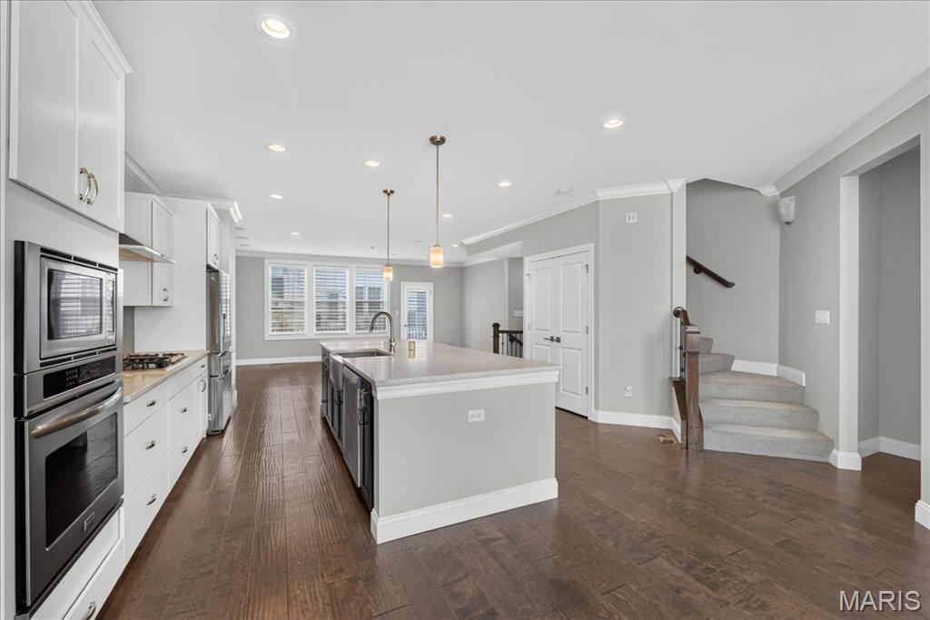 Central Park Townes Amd - Residential Lease